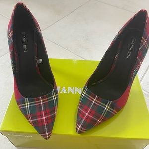 Gianni Bini IvyyaTwo Plaid Pumps